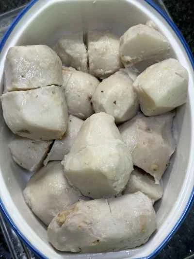 タロイモ入り鶏肉の煮込みの作り方：6