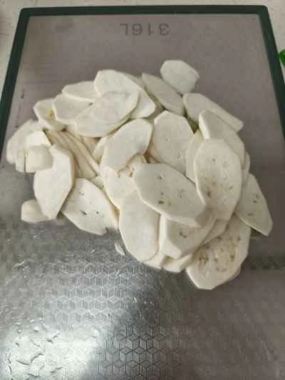 ナス、キクラゲ、豚肉の細切り炒めの作り方：1