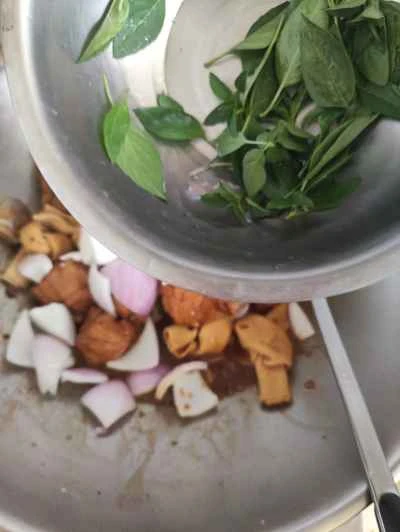 豆腐の結び目と煮込んだ豚スペアリブの作り方：7