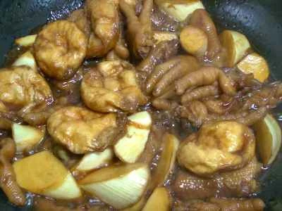 水とタケノコと揚げグルテンを使った鶏足の煮込みの作り方：15