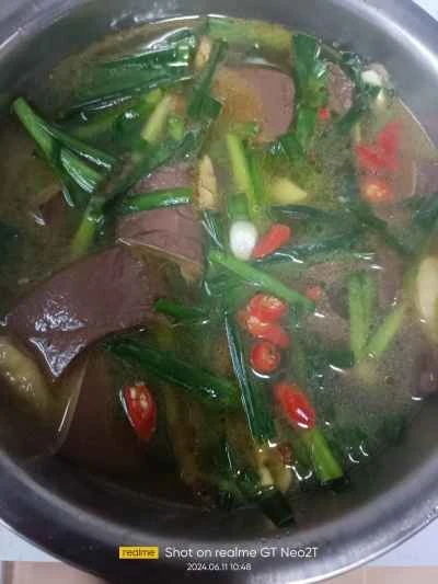 鴨の血とチャイブの炒め物のレシピ