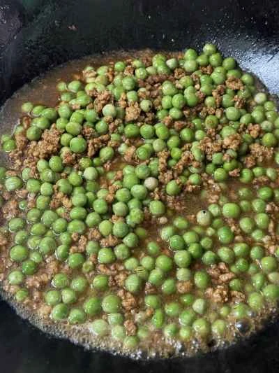 ひき肉入りエンドウ豆炒めの作り方：8