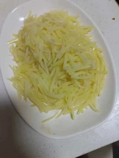 千切りジャガイモ炒めのレシピ