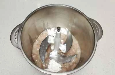 手作りチキンミートボールの作り方：4