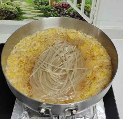 豚足の煮込みとキャベツの漬物と春雨の作り方：3