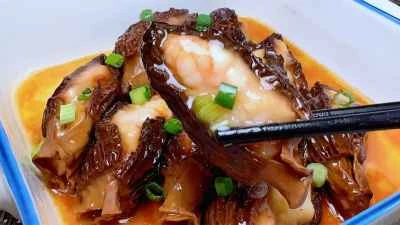 アミガサタケを詰めたエビペーストの作り方：12