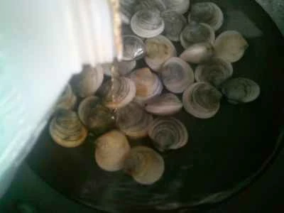 スイカの皮とアサリの炒め物の作り方：4