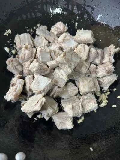 発酵黒豆とニンニクの蒸し豚スペアリブ：ステップ6