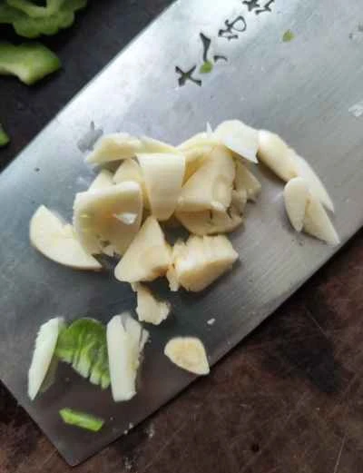 ゴーヤと玉ねぎの炒め物の作り方：3