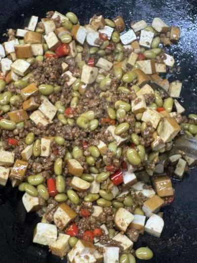 乾燥豆腐、枝豆、ひき肉の炒め物の作り方：13