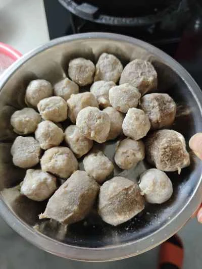 トマトミートボールと春雨のキャセロールの作り方：2