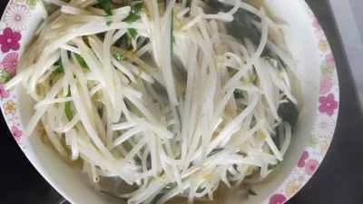 緑豆もやしとニラの炒め物の作り方：5