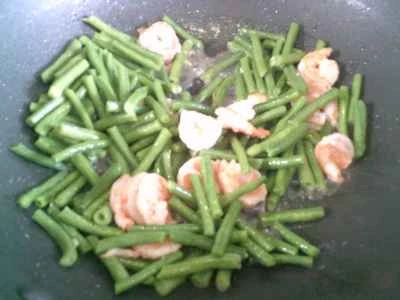 エビとインゲンの炒め物の作り方：10