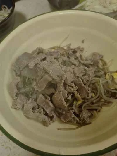 エノキ茸と牛肉のサラダの作り方：11