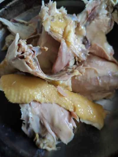 黒キノコと栗の蒸し塩鶏の作り方：3