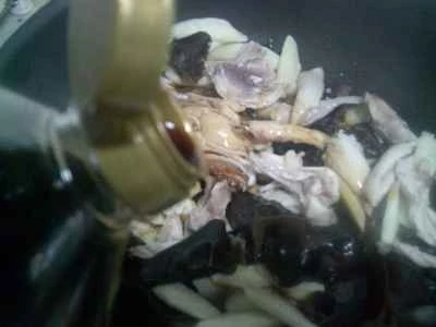 黒キクラゲと水タケノコ入り豚もも肉炒めの作り方：10