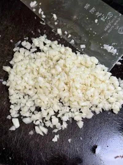 煮込んだライオンの頭のミートボールのレシピ手順：2