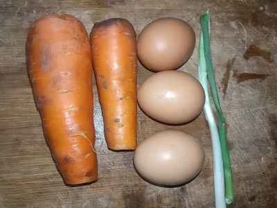 にんじんと卵のパンケーキを作る手順：1