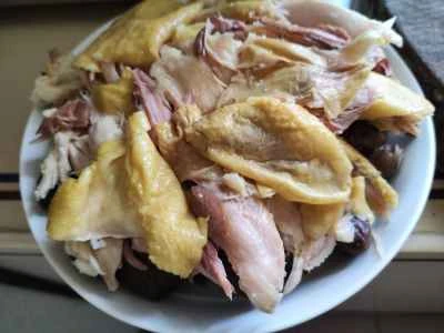 ライチ茸入り蒸し塩鶏の作り方：5