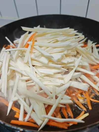 水たけのこの炒め物の作り方：6