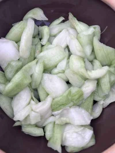 タロイモとカタツムリのシチューの作り方：1