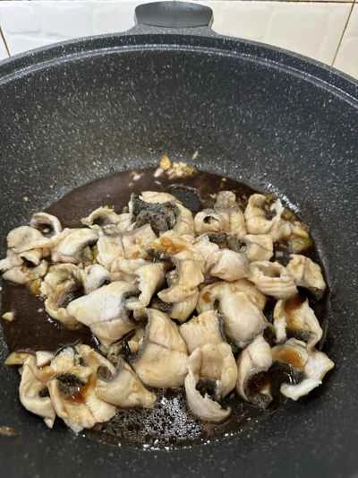 ニンニク風味の黒鯛の切り身の作り方：4