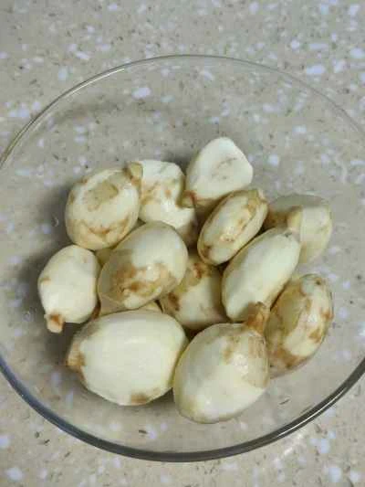 塩漬け豚肉とタロイモの炒め物の作り方：2