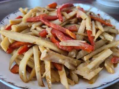 レンコンと赤唐辛子の炒め物の作り方：6