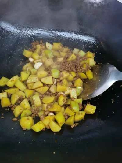 ひき肉とジャガイモの煮込みの作り方：11