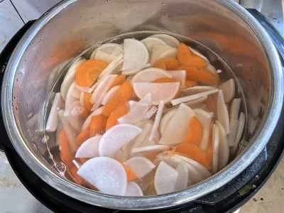 五味寨春雨肉煮込みの作り方：1