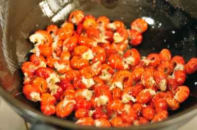 ガーリックシュリンプのしっぽを作る手順：4