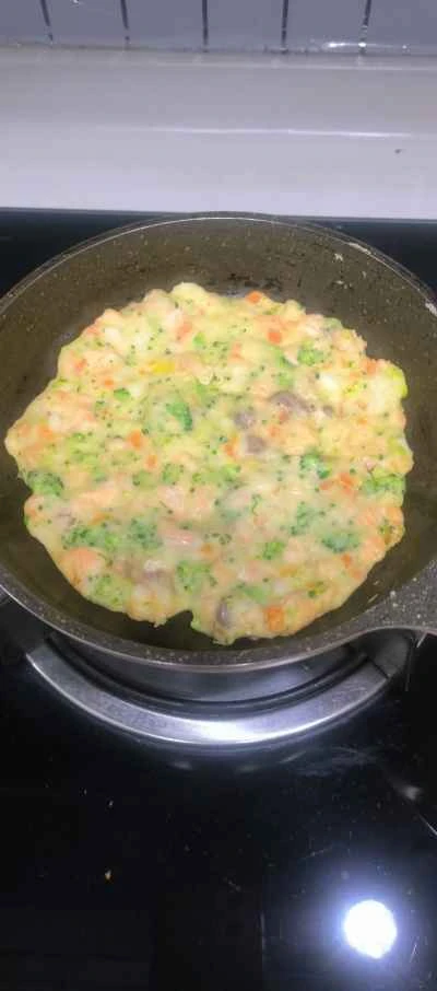 離乳食：サーモン、野菜、卵のパンケーキのレシピ手順：3