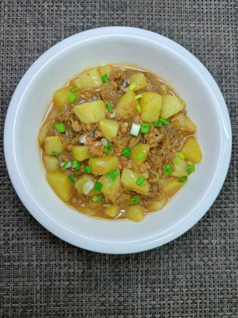 じゃがいも、ひき肉、春雨の煮込みの作り方：11
