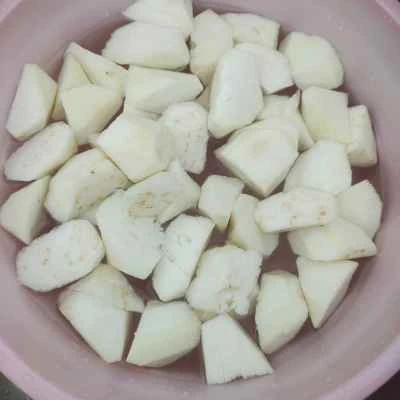 ひき肉とナスのスープの作り方：1