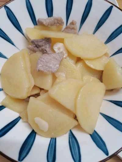 肉入りジャガイモ炒めの作り方：7