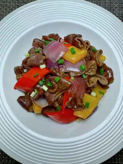 ピーマンと豚モツの炒め物の作り方：12