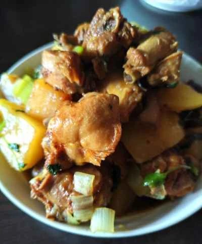 鶏肉とジャガイモの煮込みのレシピ