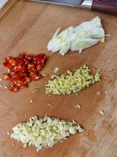 鶏砂肝とインゲンのピクルスのスパイシー炒めの作り方：3