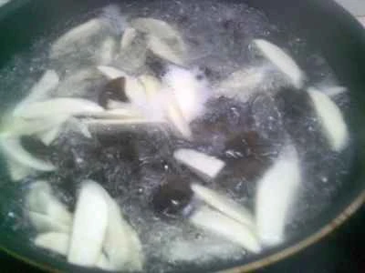 黒キクラゲと水タケノコ入り豚もも肉炒めの作り方：8