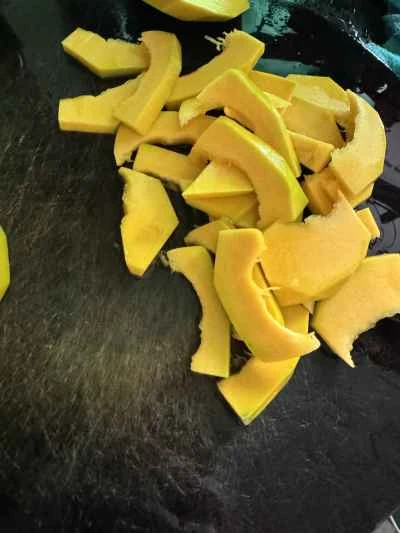 かぼちゃとひき肉の炒め物の作り方：2