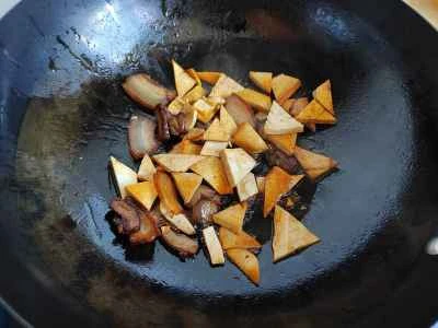 豚肉とピーマンと干し豆腐の炒め物の作り方：5