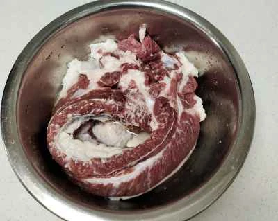 牛肉の煮込みレシピの手順：1