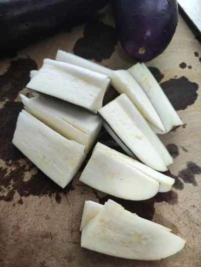 ナス入り豚バラ肉の煮込みの作り方：2