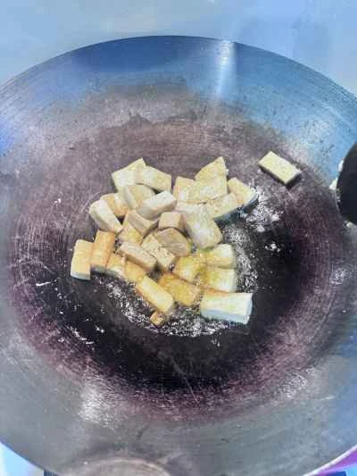 魚心草入り豆腐炒めの作り方：2