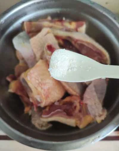 蒸し鶏の若生姜炒めの作り方：4