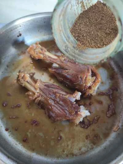 モンゴル風ローストラムシャンクのレシピ手順：6