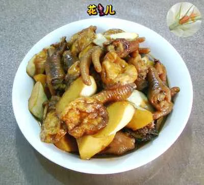 鶏足と水筍、揚げ麩の煮込みのレシピ