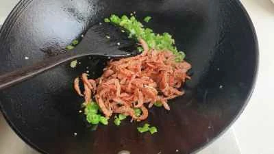 スパイシーなオキアミ炒めの作り方：5