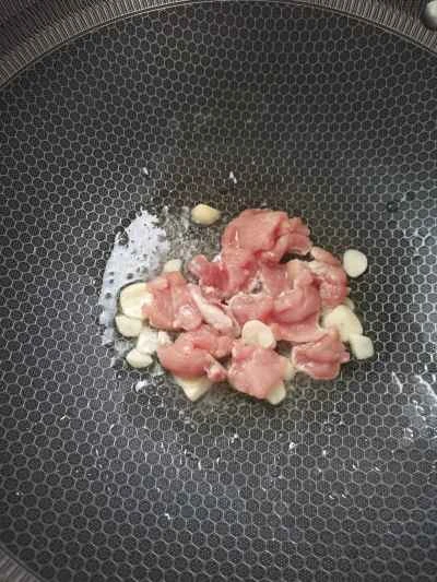 肉入りジャガイモ炒めの作り方：4