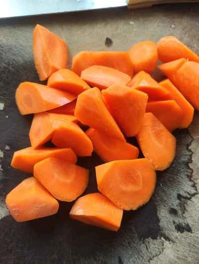 ニンジン入りラムレッグの煮込みの作り方：2